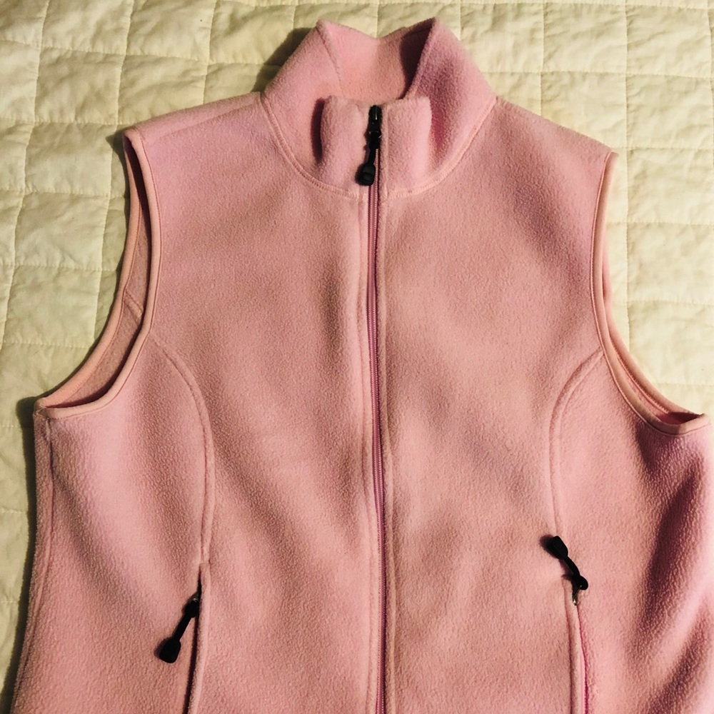 L.L. Bean women’s fleece vest • pink • full zip